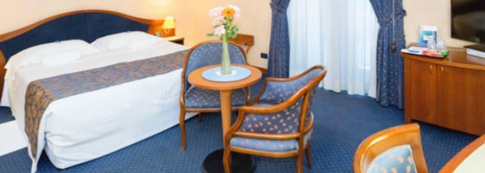 Massimo Plaza Hotel Палермо Екстериор снимка
