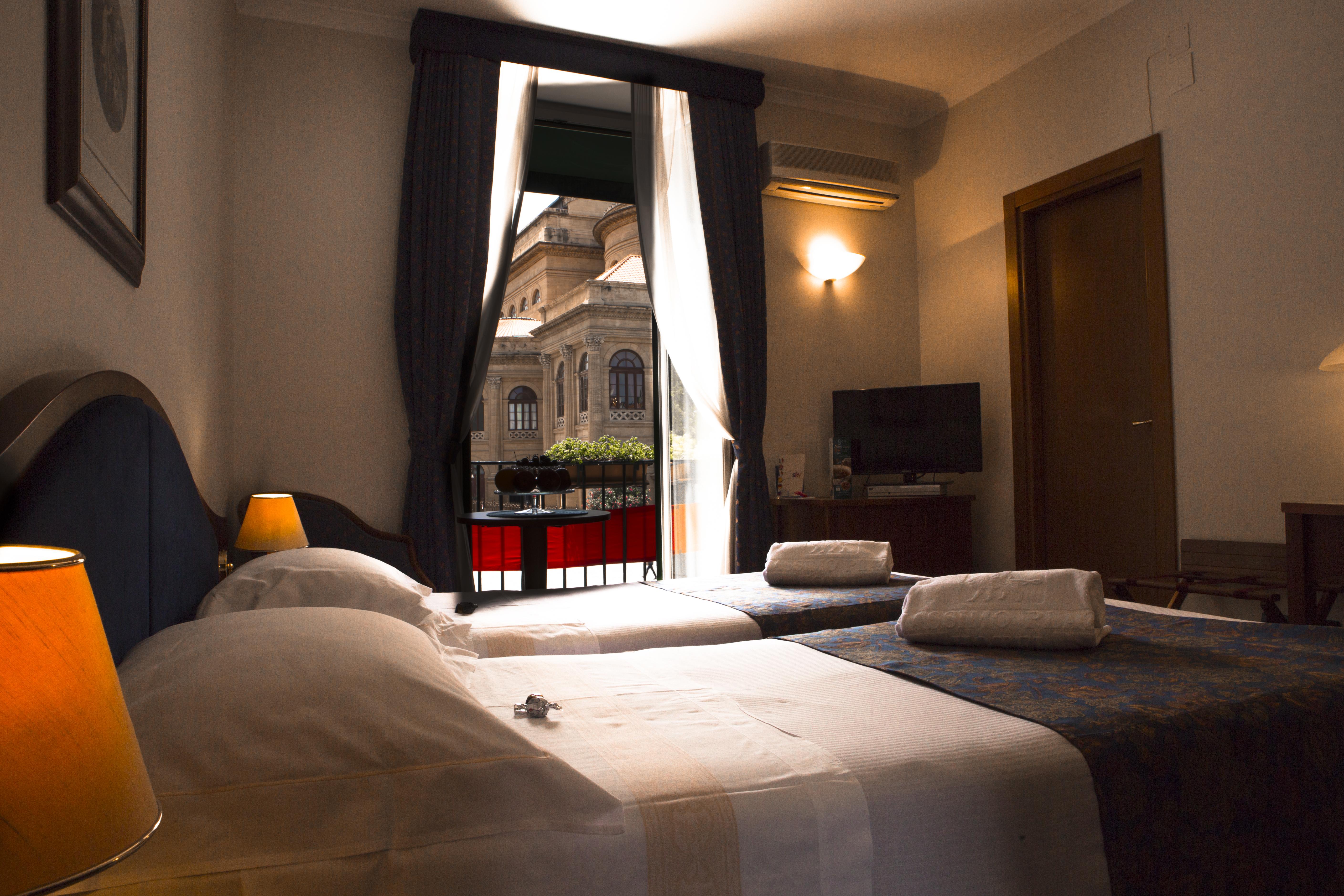 Massimo Plaza Hotel Палермо Екстериор снимка