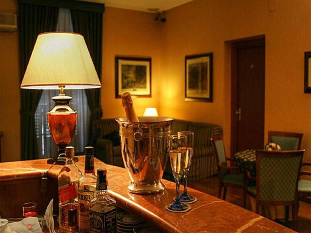 Massimo Plaza Hotel Палермо Екстериор снимка