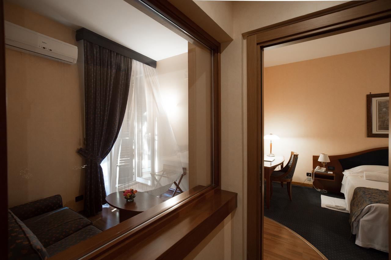 Massimo Plaza Hotel Палермо Екстериор снимка